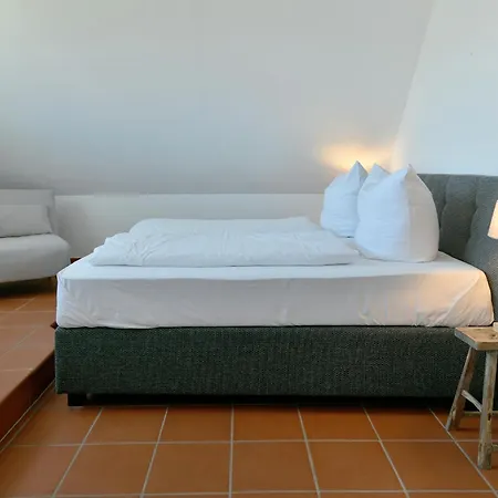 Am Gutspark Drankse Seegras * Dranske