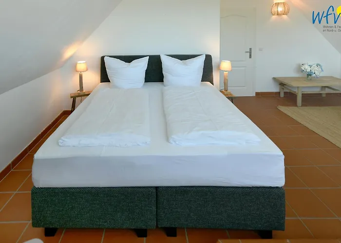 Am Gutspark Drankse Seegras Dranske